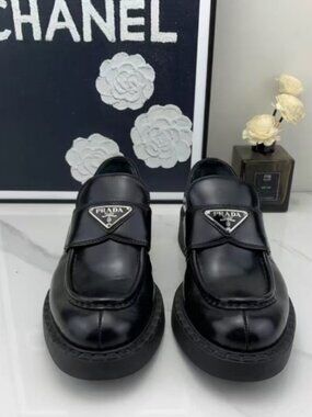 Prada Triangle Logo Lug Sole Loafers Black Leather Size 38 (US 8)